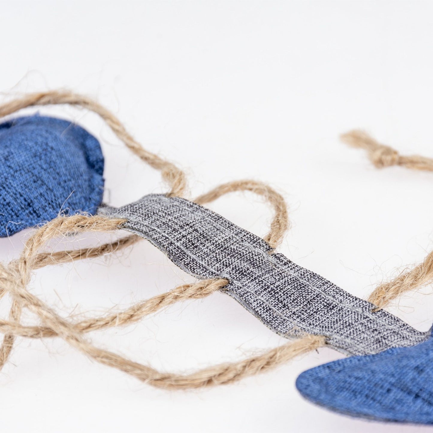 Duvo+ Eco Navy Catnip Fish Bone Toy – 14.5cm