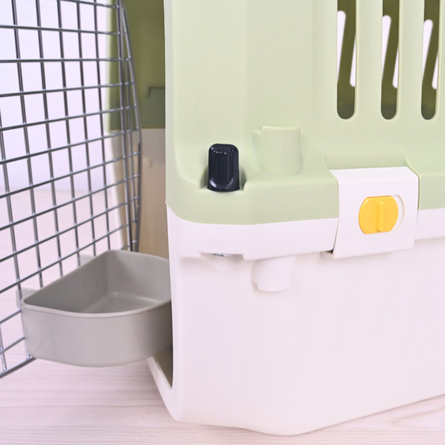 Pet Mode Plastic Carrier - 60X40X42cm