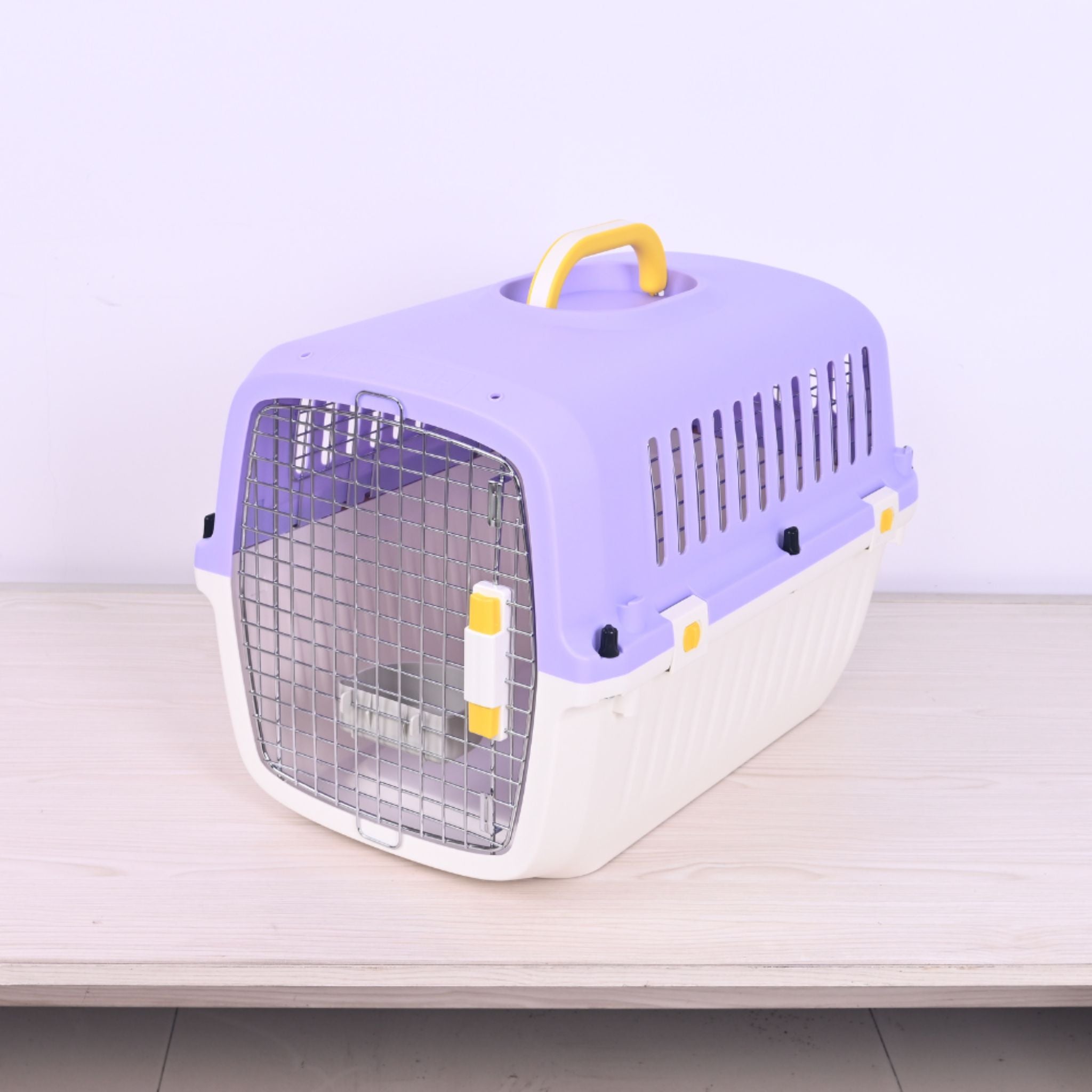 Pet Mode Plastic Carrier - 60X40X42cm