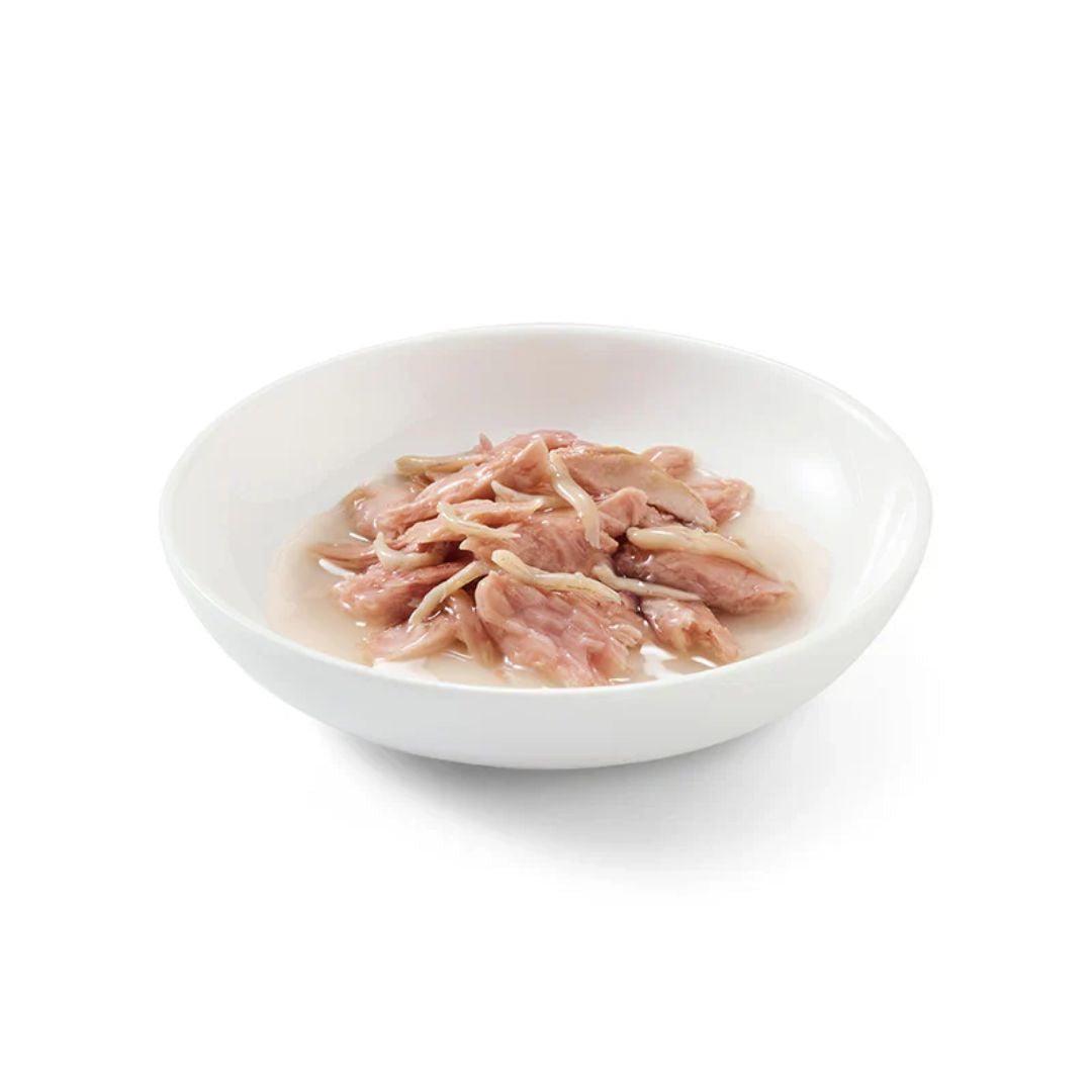 Schesir Cat Can Tuna with Whitebait Wet food 140G