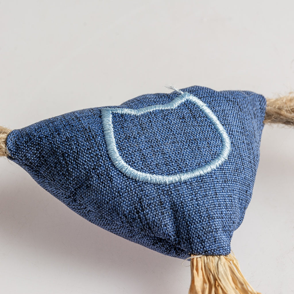 Duvo+ Eco Navy Catnip Toy Triangle – 20cm Multicolour